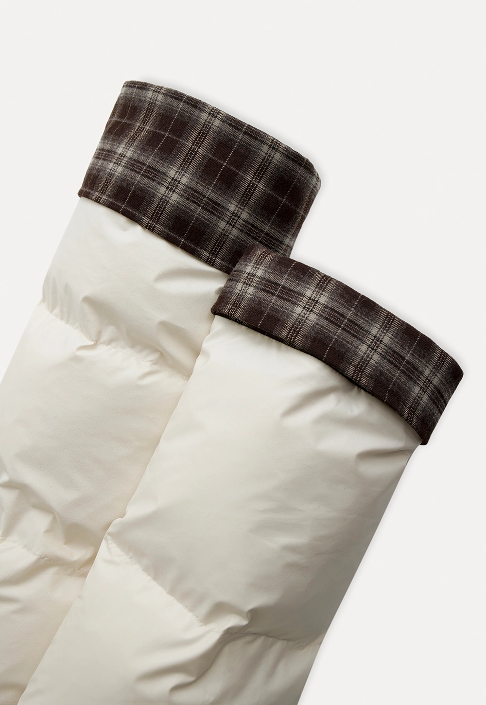 Women Short Cotton Coat with Contrast Collar and Cuffs