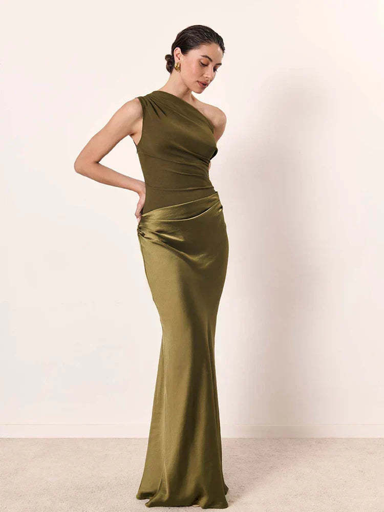 Maxi Dress with a Guilt in Satin