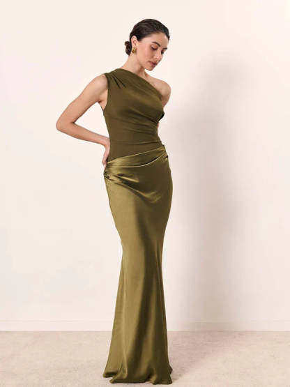 Maxi Dress with a Guilt in Satin