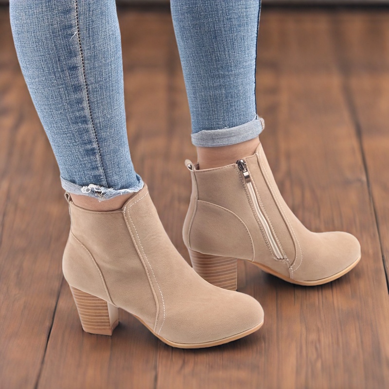 ⏰Last Day! 50% OFF 🔥Women's round-toe side-zip low-heeled ankle boots, stylish chunky heel boots