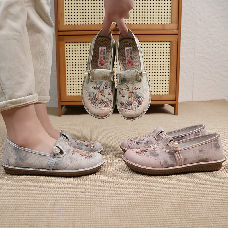⏰Last Day! 50% OFF 🔥Women's Floral Embroidered Casual Shoes