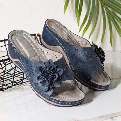 🔥Last Day Promotion 50% OFF - Flower-decorated orthopedic wedge sandals