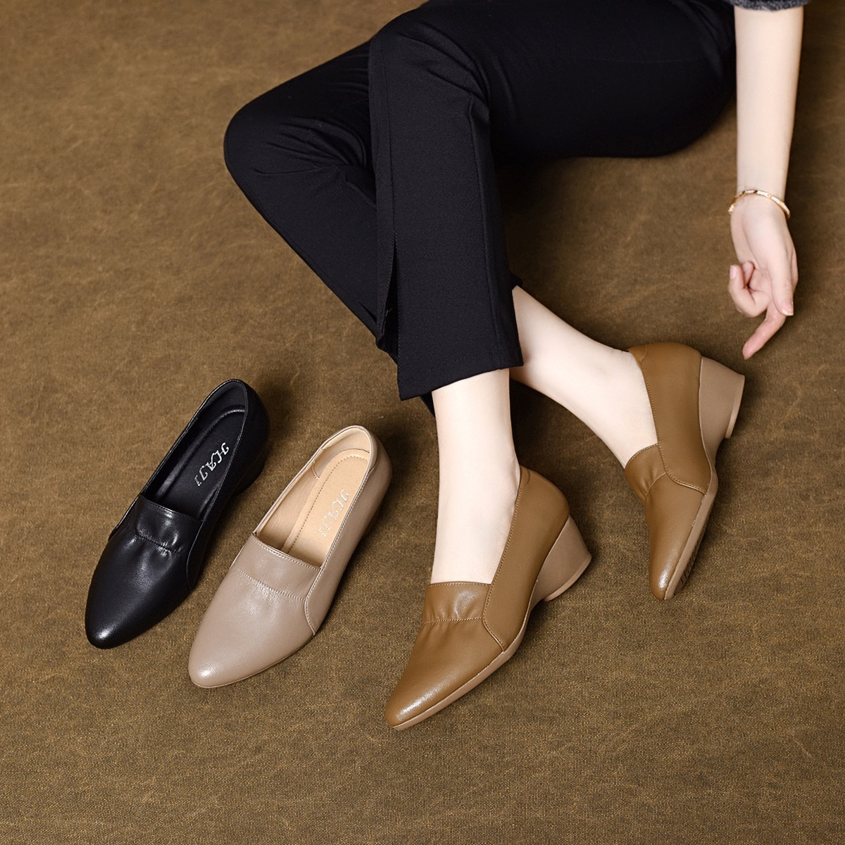 ⏰Last Day! 50% OFF 🔥Women's fashionable and soft slip-on leather shoes