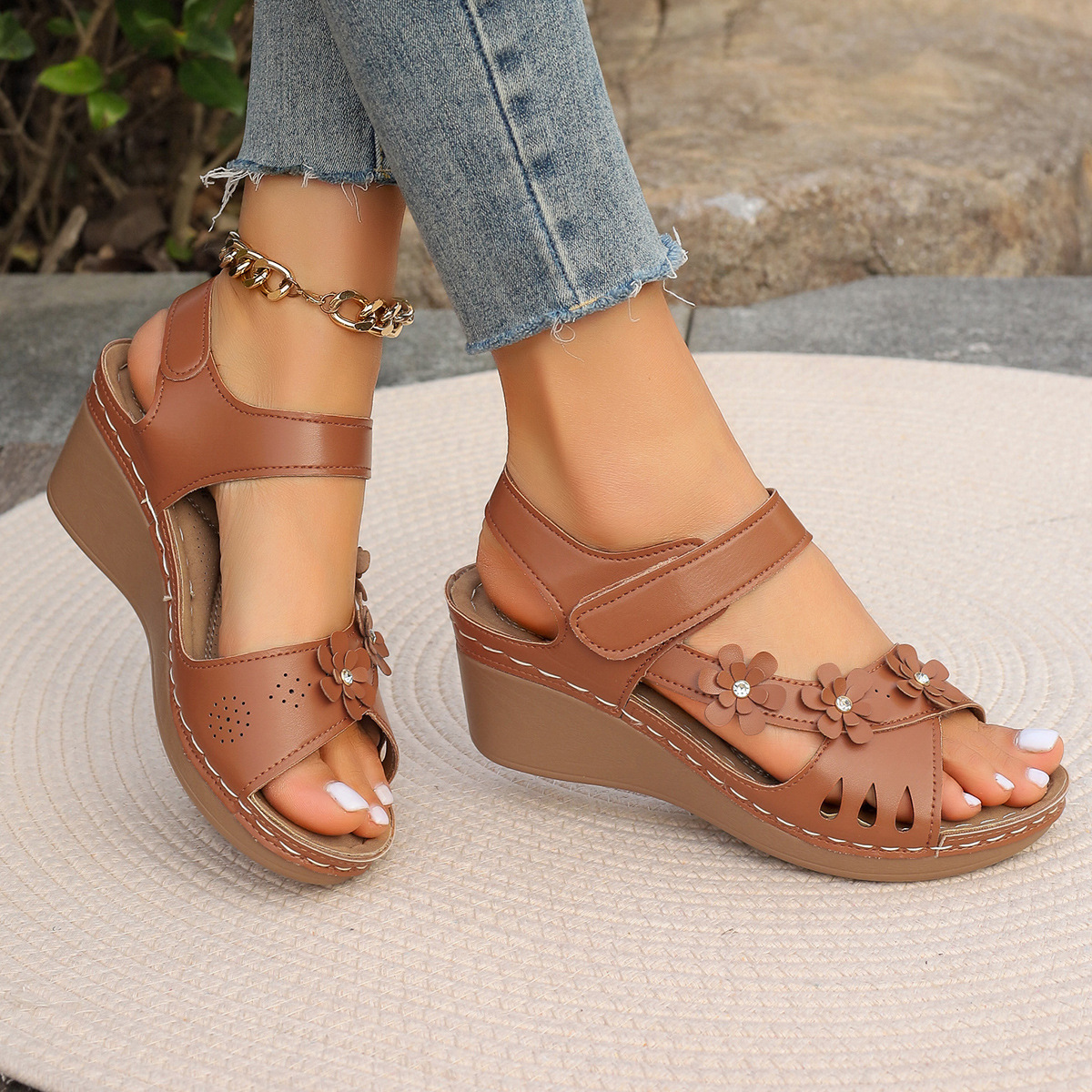 🔥Last Day Promotion 50% OFF - Women's outdoor sandals, stylish and comfortable