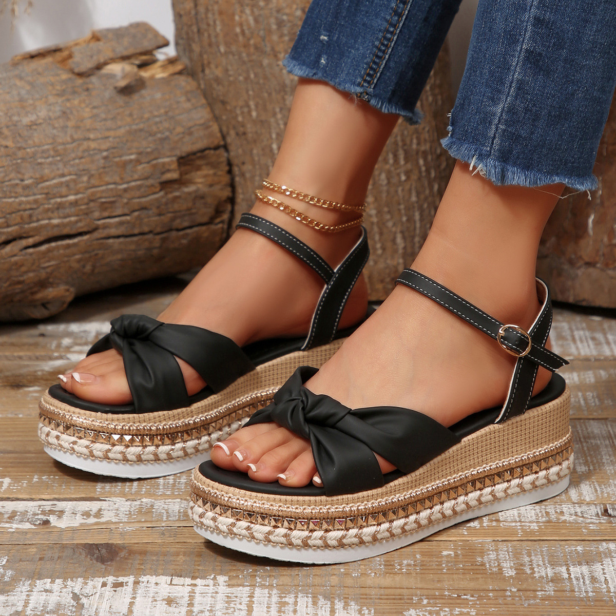 🔥Mega Sale - Buy Now & Save 50% OFF🔥Women's Bohemian Style Platform Sandals – 2026 Summer New Buckle Sandals