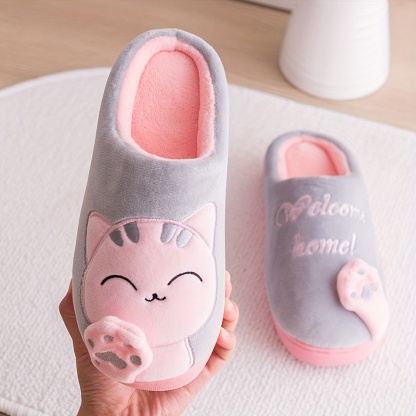🔥Last Day Promotion 50% OFF - Cute cat-themed indoor slippers for winter