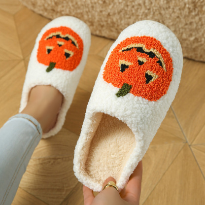 🔥Mega Sale - Buy Now & Save 50% OFF🔥Soft and comfortable slip-on slippers with pumpkin-face print and non-slip soles.