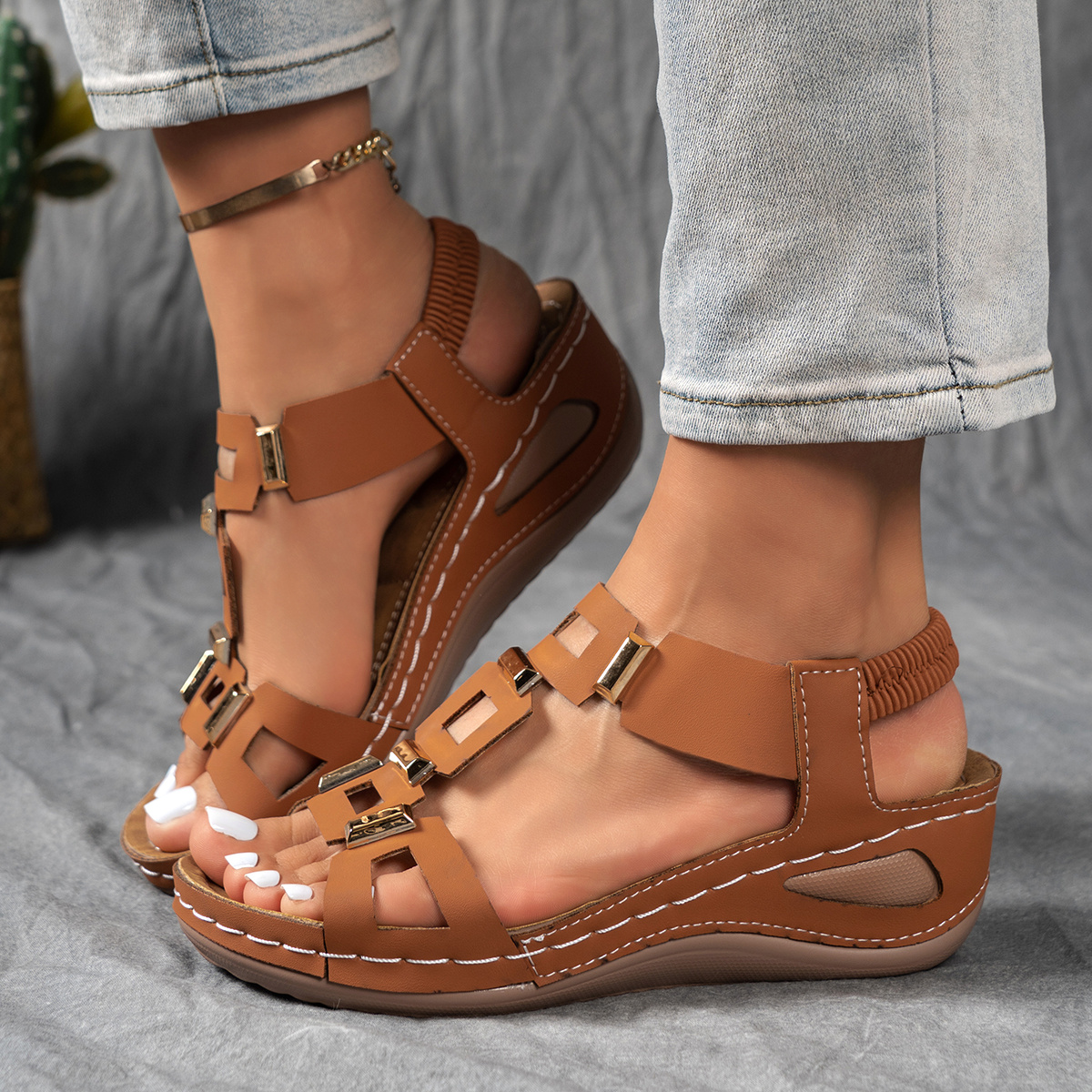 🔥Last Day Promotion 50% OFF - Women's wedge sandals with arch support