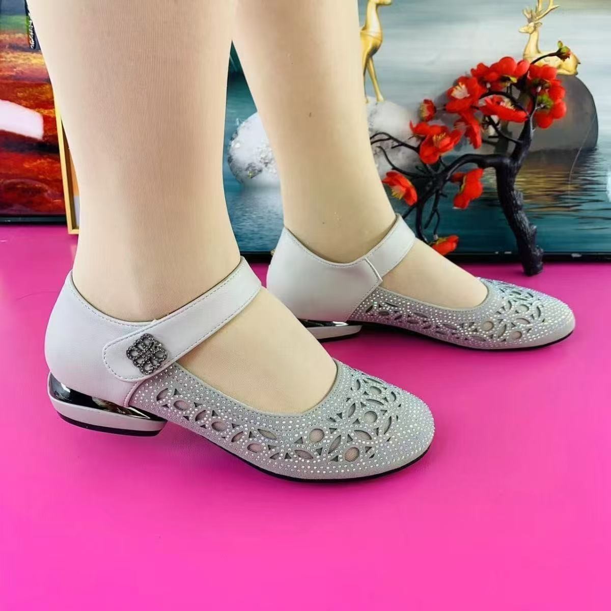 🔥Mega Sale - Buy Now & Save 50% OFF🔥Women's openwork breathable flat sandals
