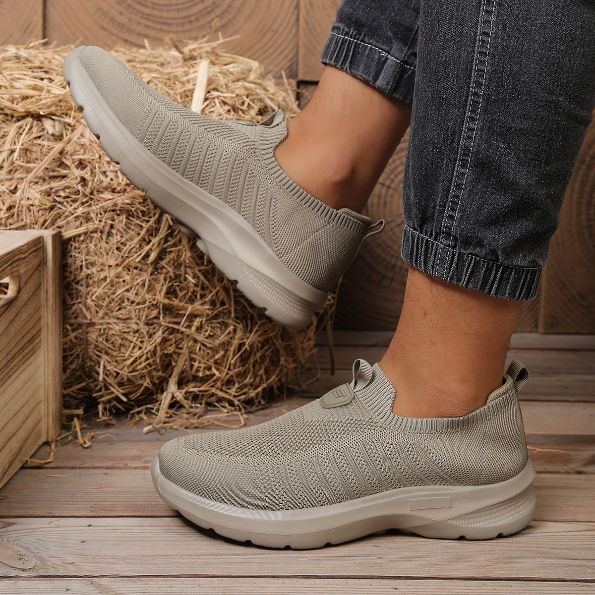 🔥Mega Sale - Buy Now & Save 50% OFF🔥Men's Comfortable, Lightweight Orthopedic Slip-Ons – Breathable and Fatigue-Free for All-Day Wear