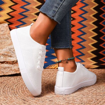 🔥Last Day Promotion 50% OFF - New winter style women's lightweight flat white shoes