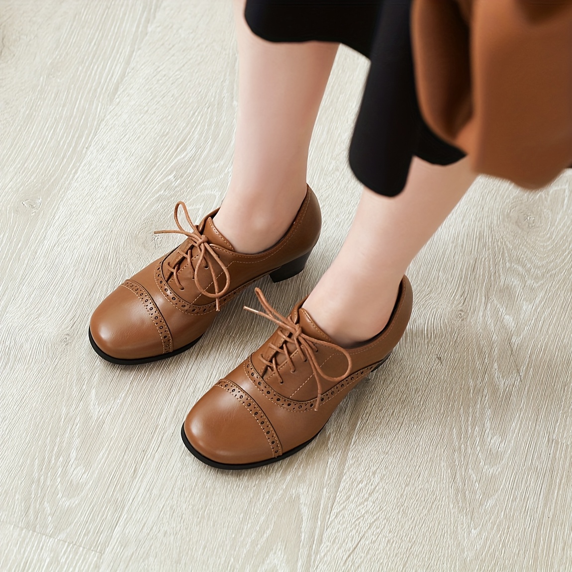 🔥Mega Sale - Buy Now & Save 50% OFF🔥Women's round-toe lace-up mid-heel leather shoes