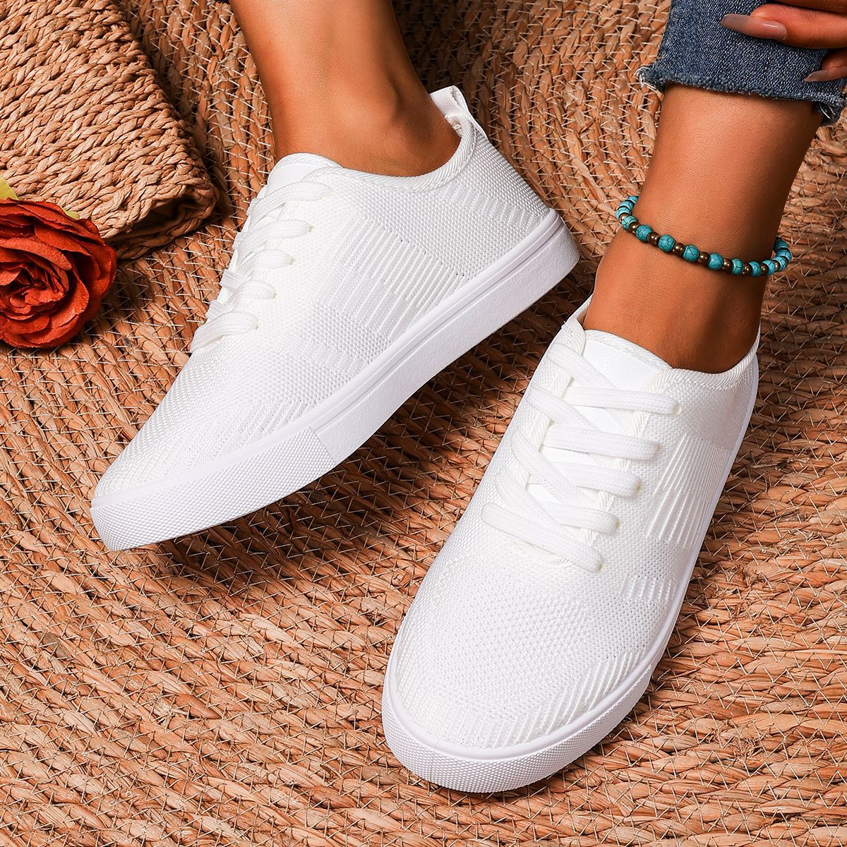 🔥Last Day Promotion 50% OFF - New winter style women's lightweight flat white shoes
