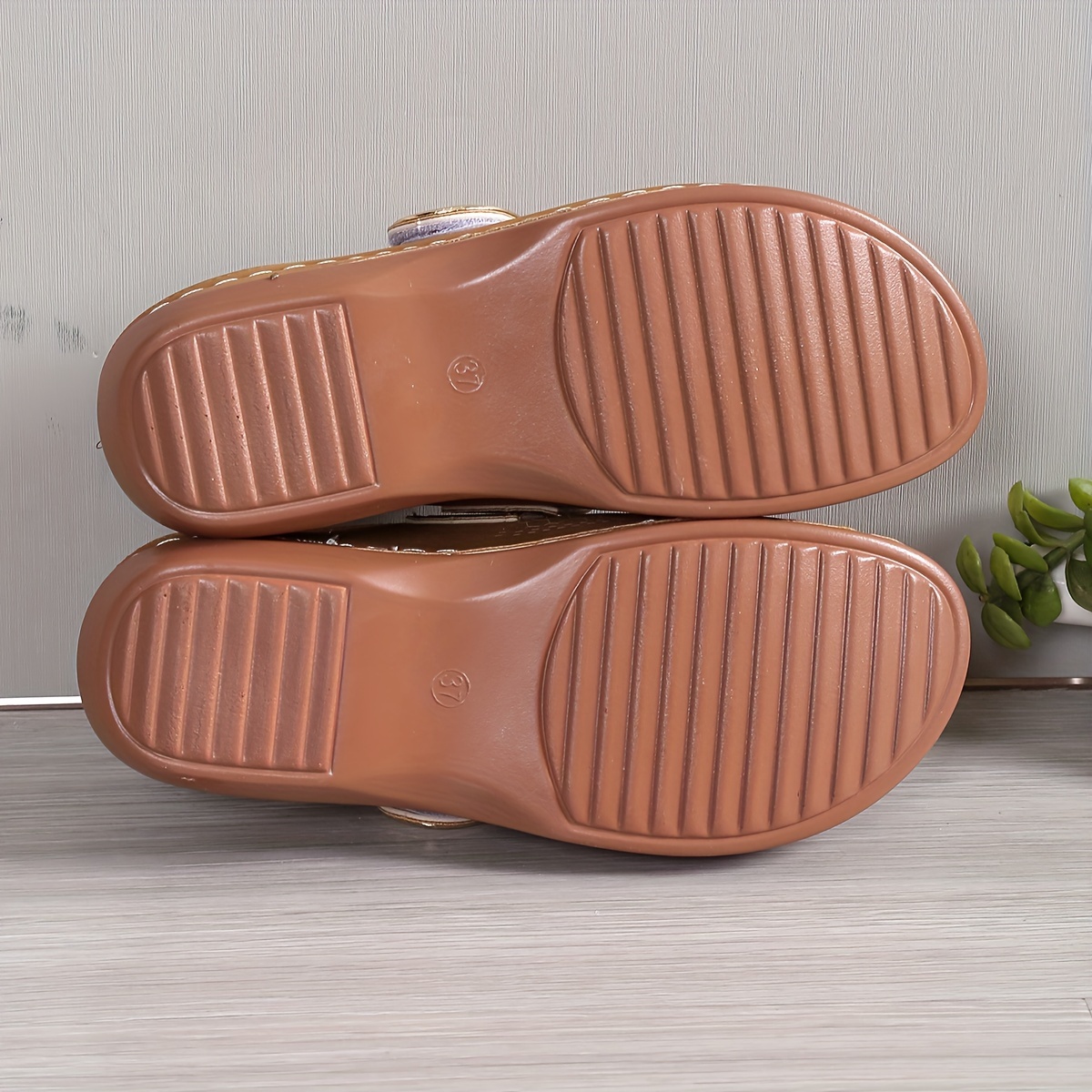 🔥Clearance Sale 50% OFF 🔥New Summer Euro-American Closed-Toe Cut-Out Sandals