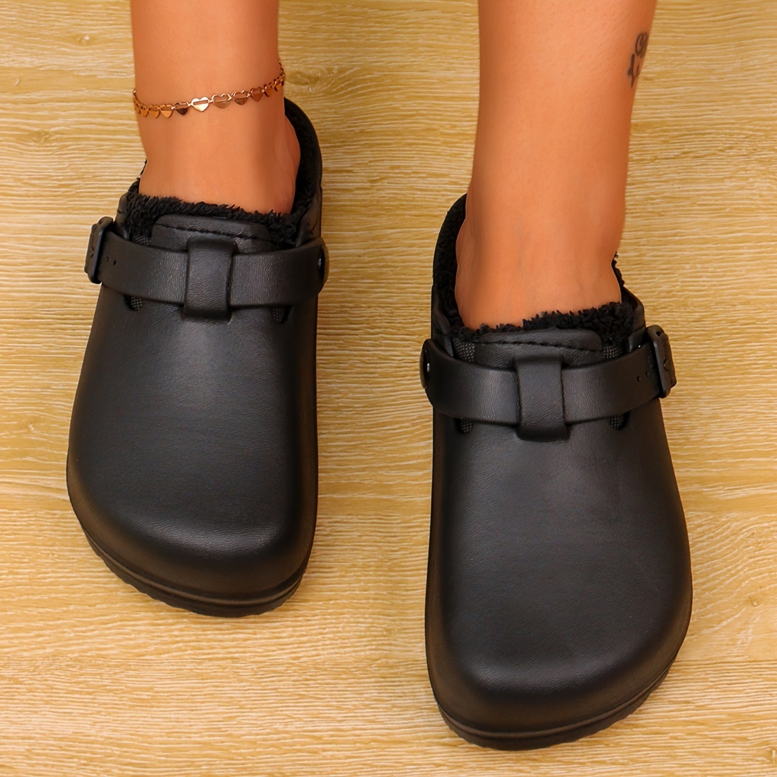 🔥Last Day Promotion 50% OFF - Women's waterproof and warm cotton slippers