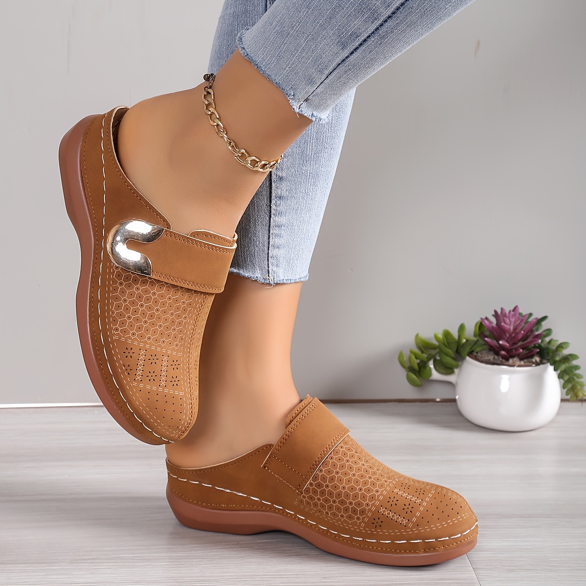 🔥Clearance Sale 50% OFF 🔥New Summer Euro-American Closed-Toe Cut-Out Sandals
