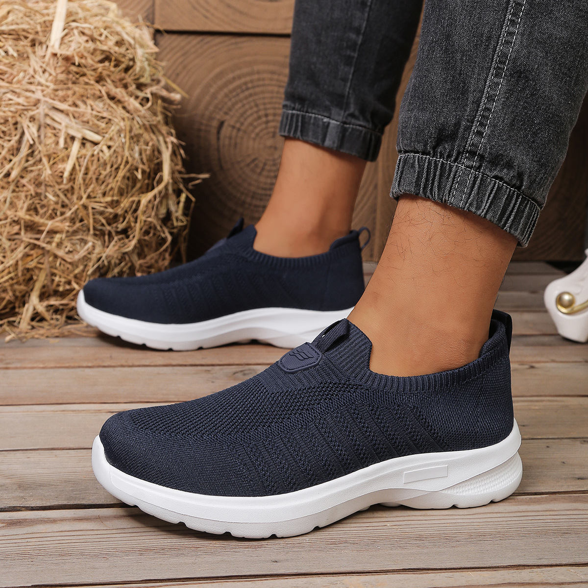 🔥Mega Sale - Buy Now & Save 50% OFF🔥Men's Comfortable, Lightweight Orthopedic Slip-Ons – Breathable and Fatigue-Free for All-Day Wear