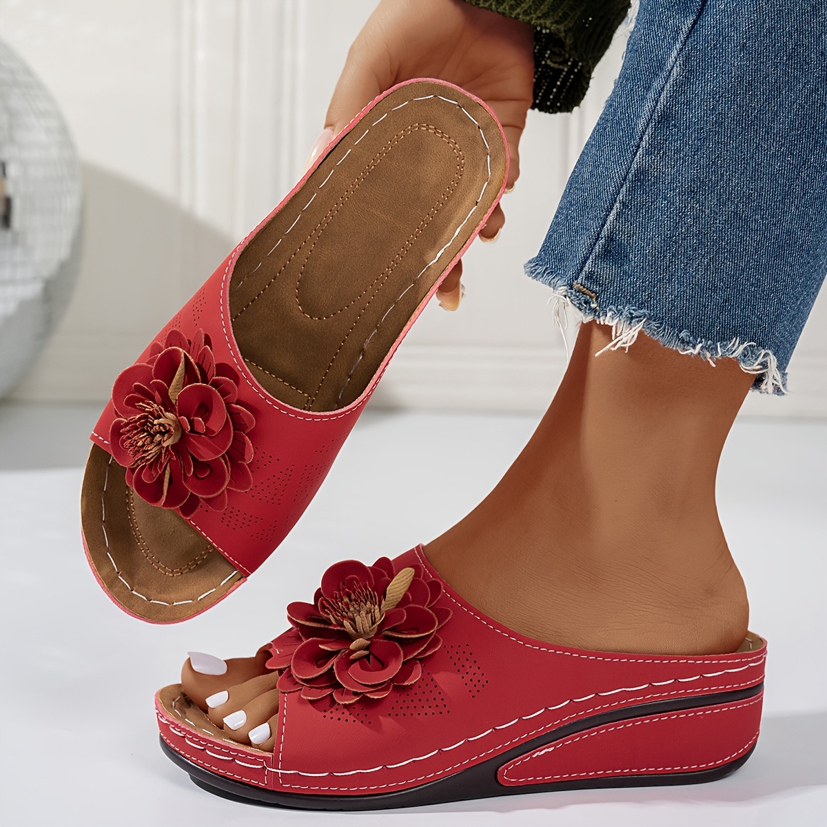 🔥Mega Sale - Buy Now & Save 50% OFF🔥Women's Summer New Mid-Heel Sandals - Floral Embellishes