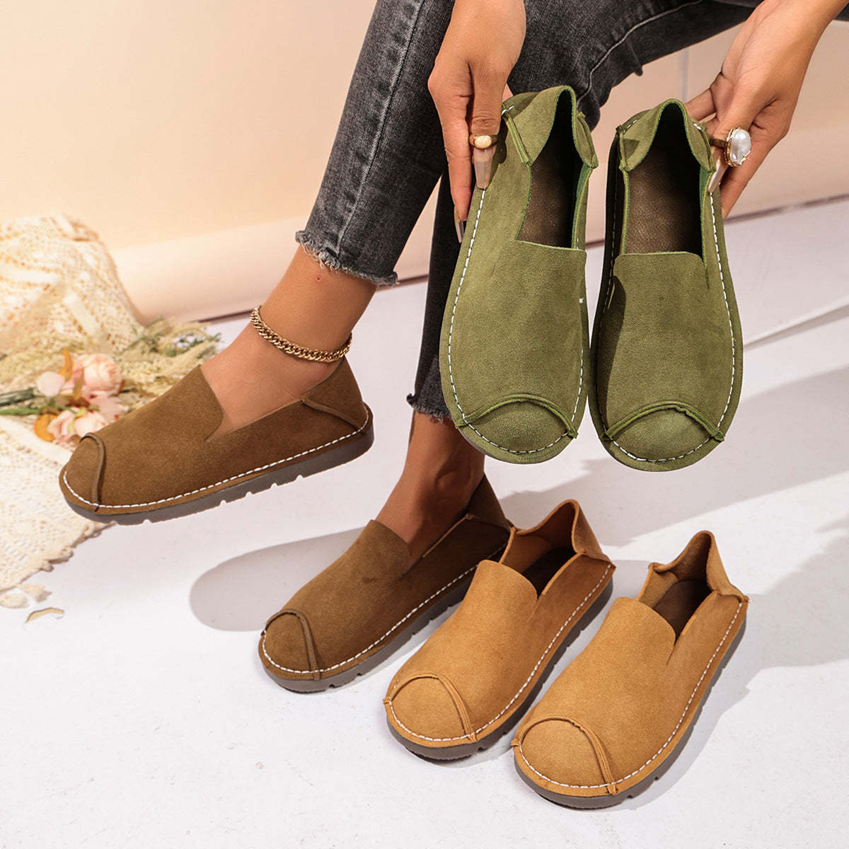 🔥Mega Sale - Buy Now & Save 50% OFF🔥Women’s suede wide-fit slip-ons