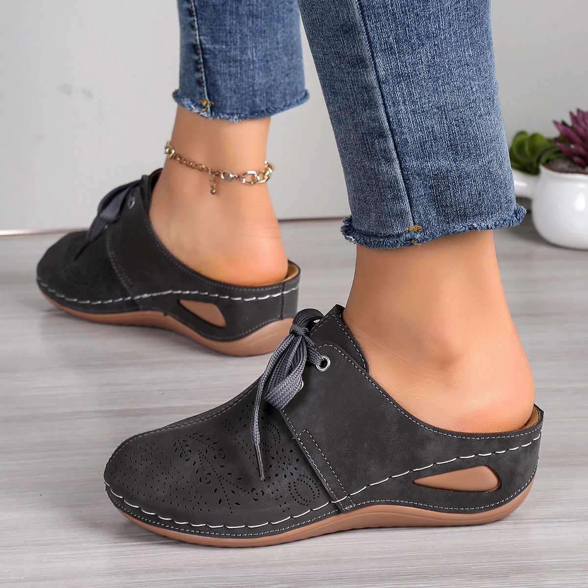🔥Last Day Promotion 50% OFF - Women's Comfortable and Stylish Sandals – Comfortable openwork design, suitable for everyday wear