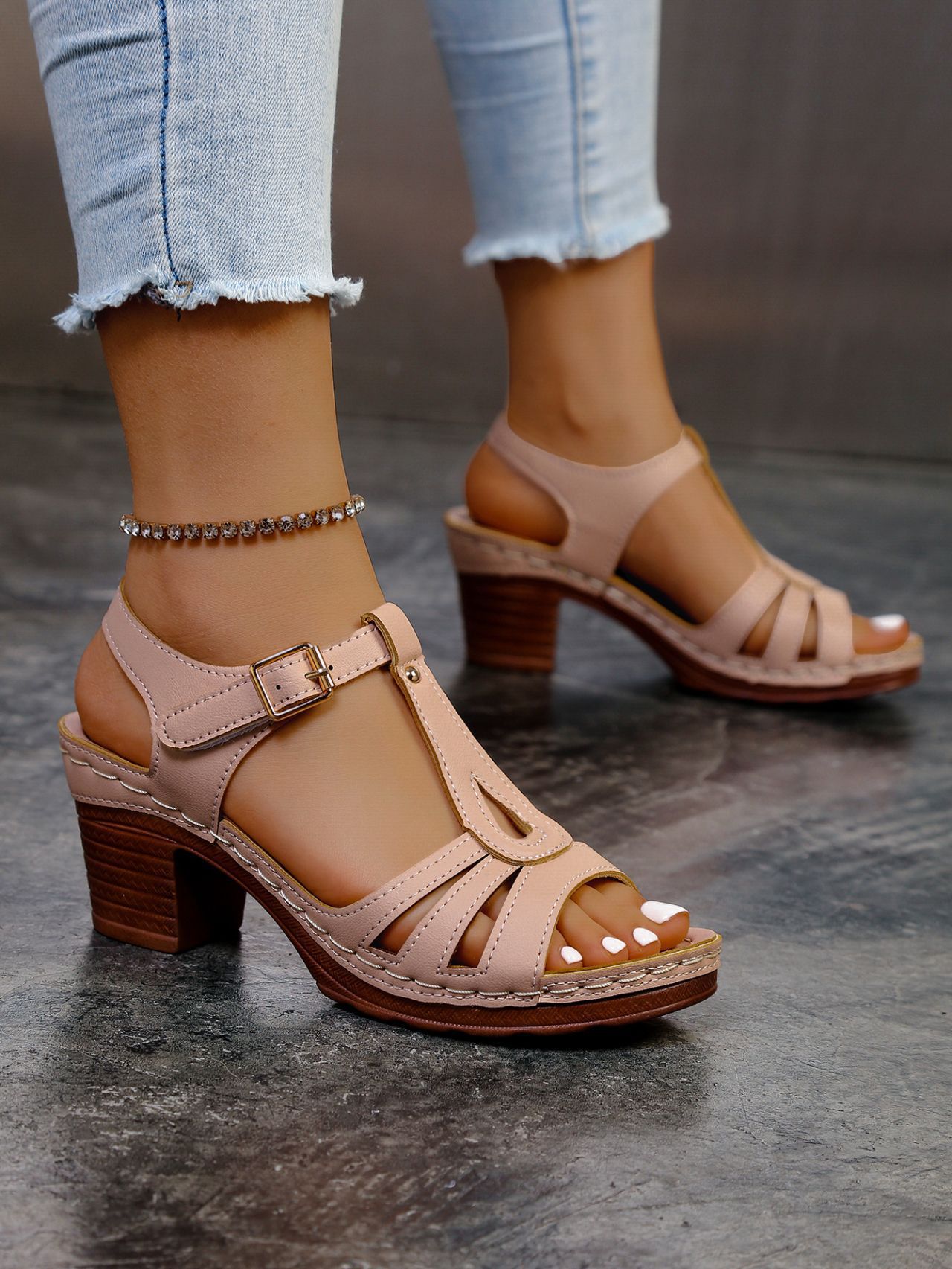 🔥Last Day Promotion 50% OFF - New women's ethnic style sandals