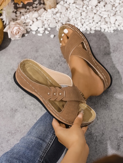 🔥Last Day Promotion 50% OFF - New summer printed mid-heel women's sandals