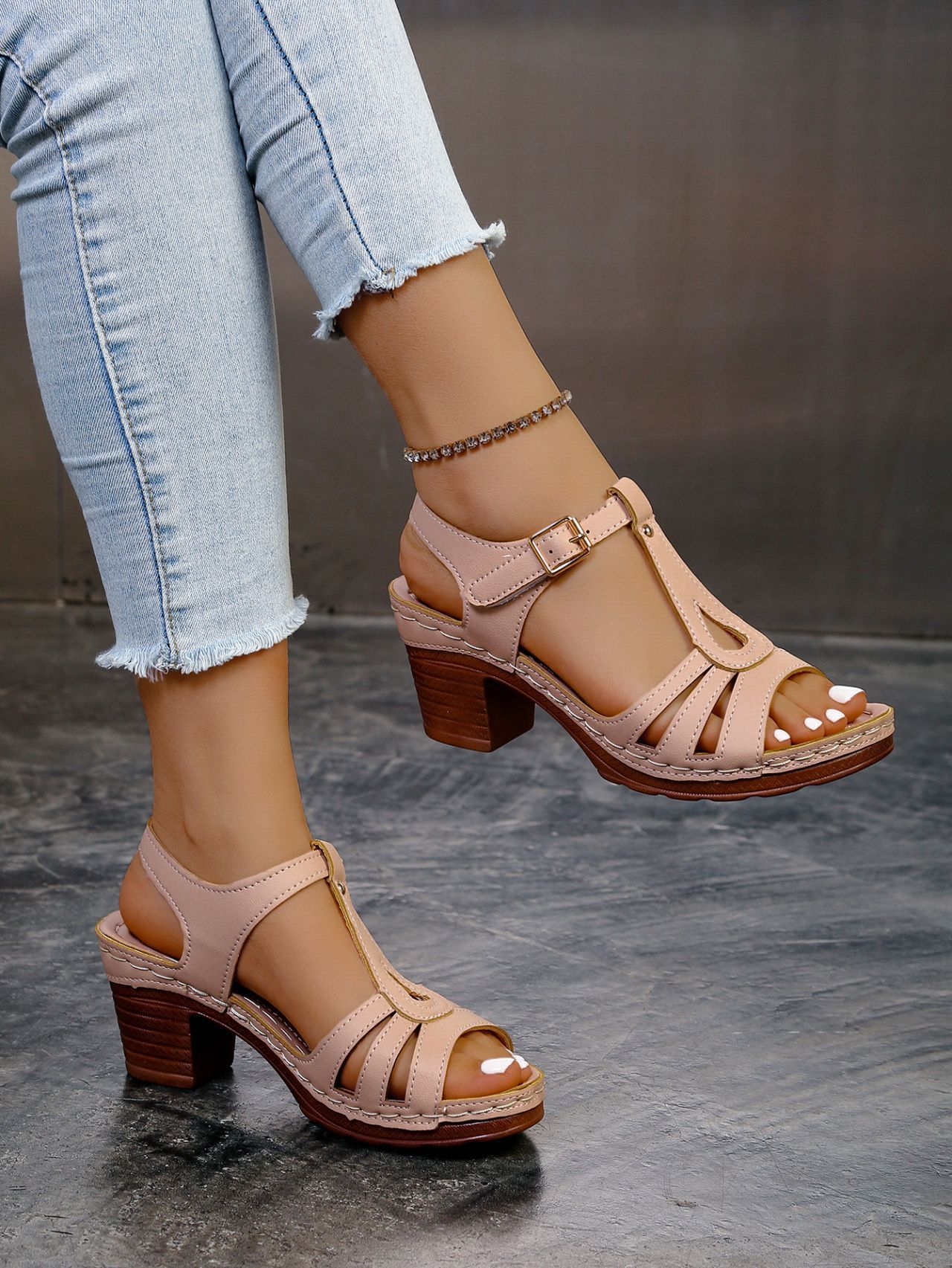 🔥Last Day Promotion 50% OFF - New women's ethnic style sandals