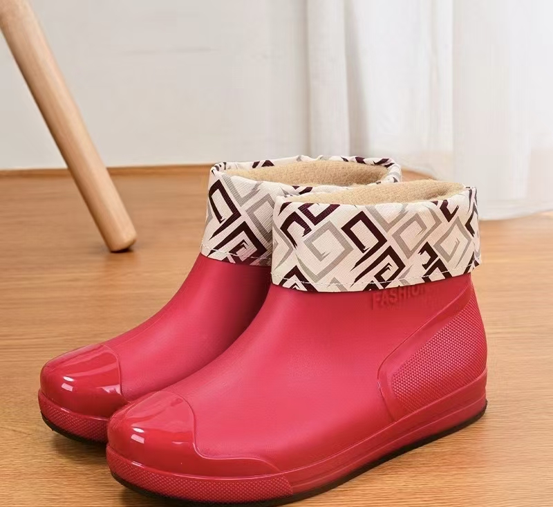 🔥Last Day Promotion 50% OFF - Stylish, soft, and breathable women's rain boots