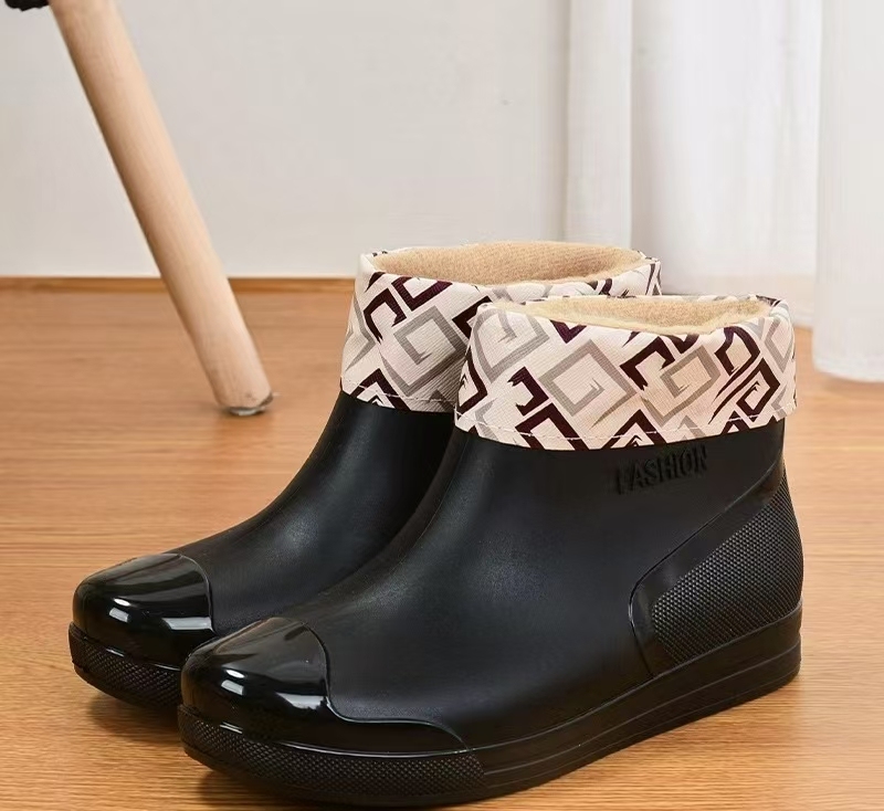 🔥Last Day Promotion 50% OFF - Stylish, soft, and breathable women's rain boots