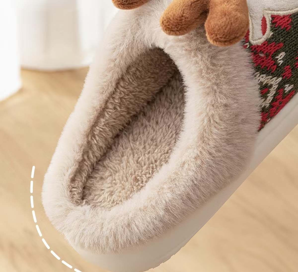 🔥Last Day Promotion 50% OFF - Christmas Reindeer Warm and Comfortable Round-Toe Slippers