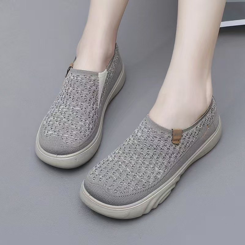 🔥Mega Sale - Buy Now & Save 50% OFF🔥Women's casual shoes with soft soles and arch support for all-day comfort.