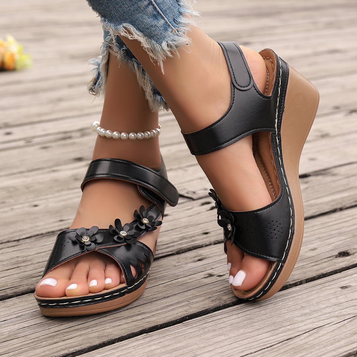 🔥Last Day Promotion 50% OFF - Women's outdoor sandals, stylish and comfortable