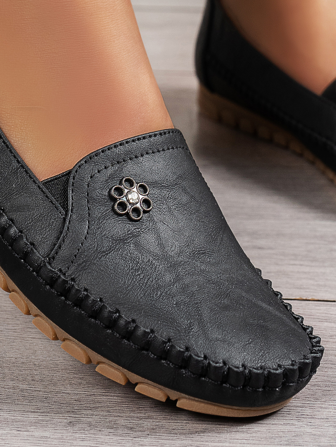 🔥Last Day Promotion 50% OFF --- Stylish Orthopedic Leather Shoes - All-Day Comfort for Women