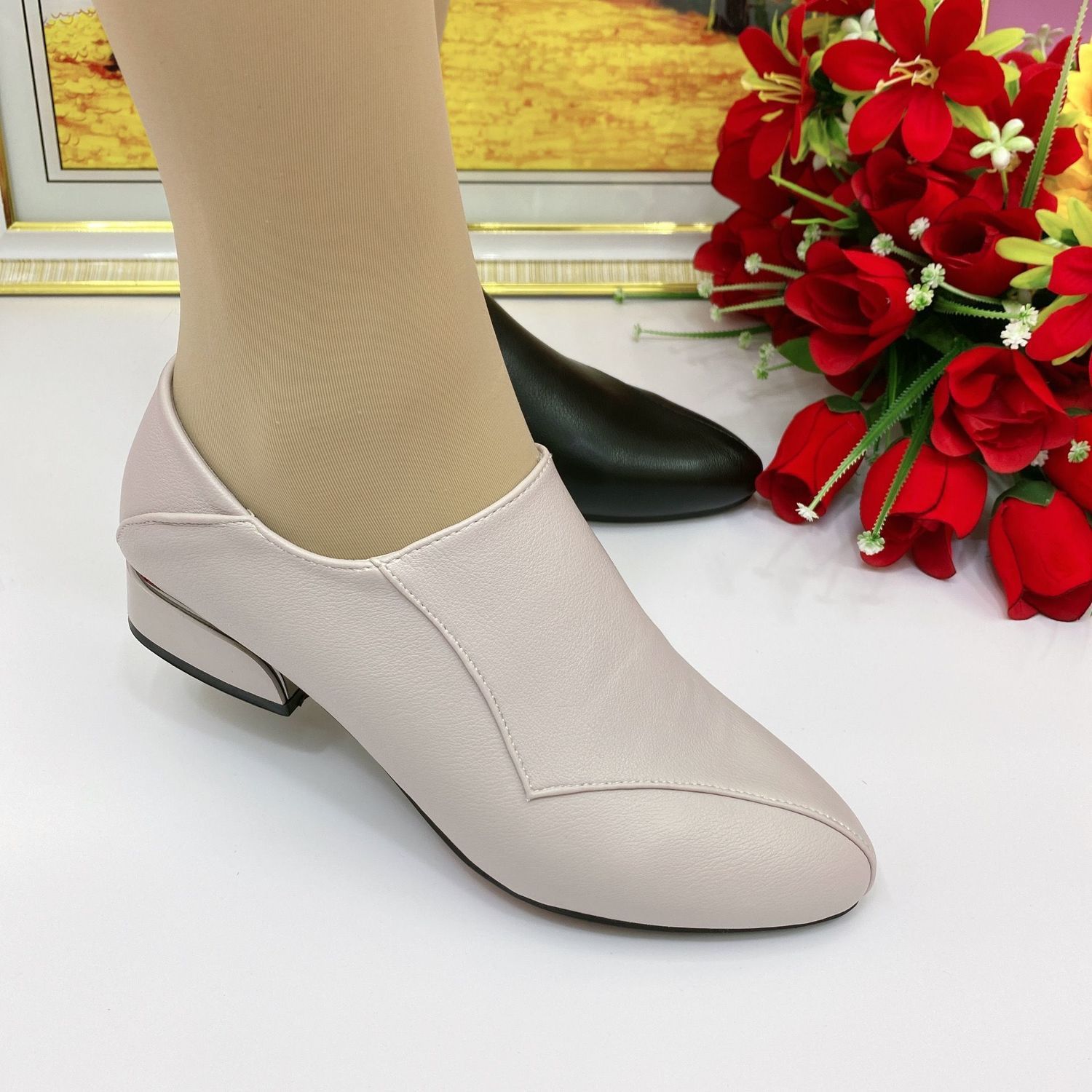 🔥Clearance Sale 50% OFF 🔥Women's Spring Comfortable Soft Leather Shoes