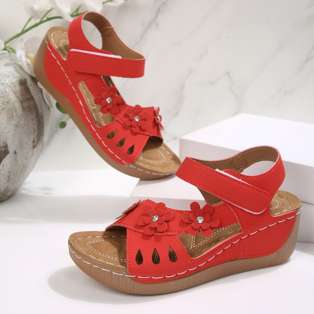 🔥Mega Sale - Buy Now & Save 50% OFF🔥Solid-color women's floral wedge sandals