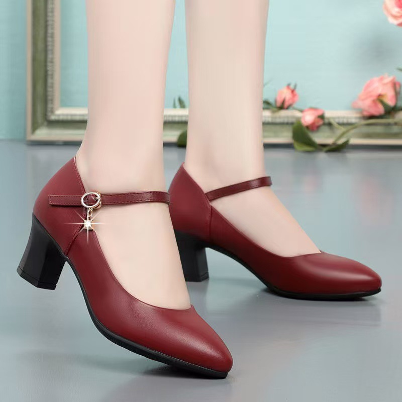 🔥Last Day Promotion 50% OFF - New Autumn Soft Leather Mid-Heel Mom Shoes