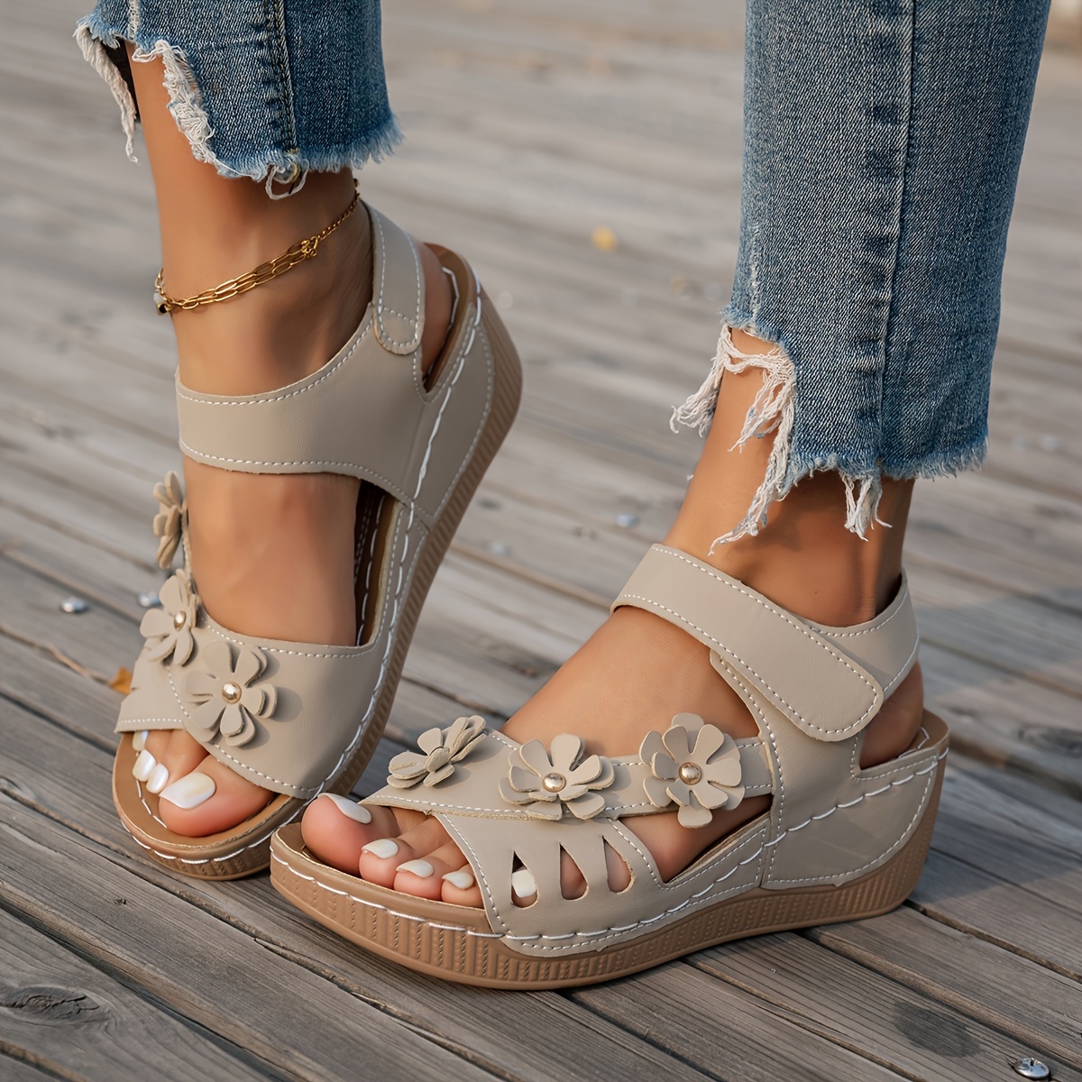 🔥Mega Sale - Buy Now & Save 50% OFF🔥Solid-color women's floral wedge sandals