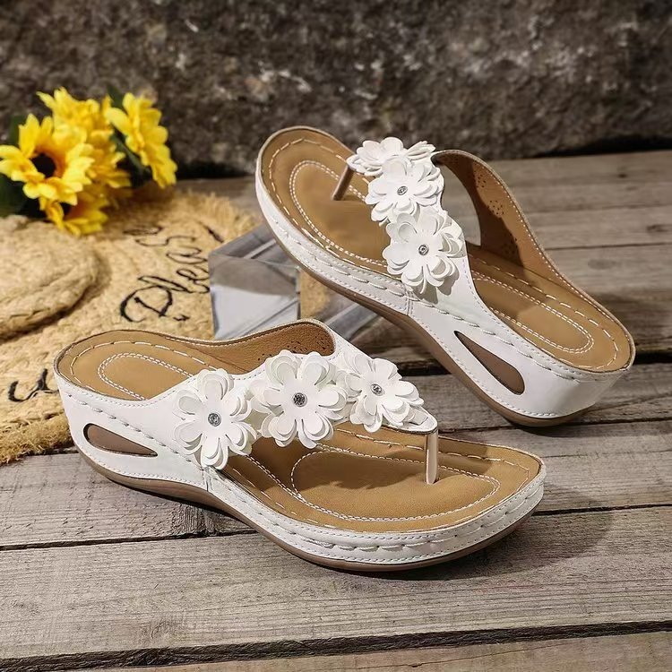 🔥Mega Sale - Buy Now & Save 50% OFF🔥Women's orthopedic flip-flops, suitable for all seasons, comfortable and breathable.