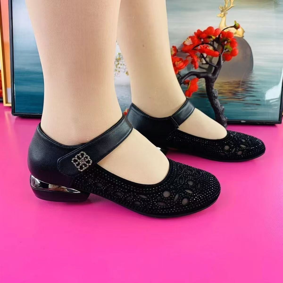 🔥Mega Sale - Buy Now & Save 50% OFF🔥Women's openwork breathable flat sandals