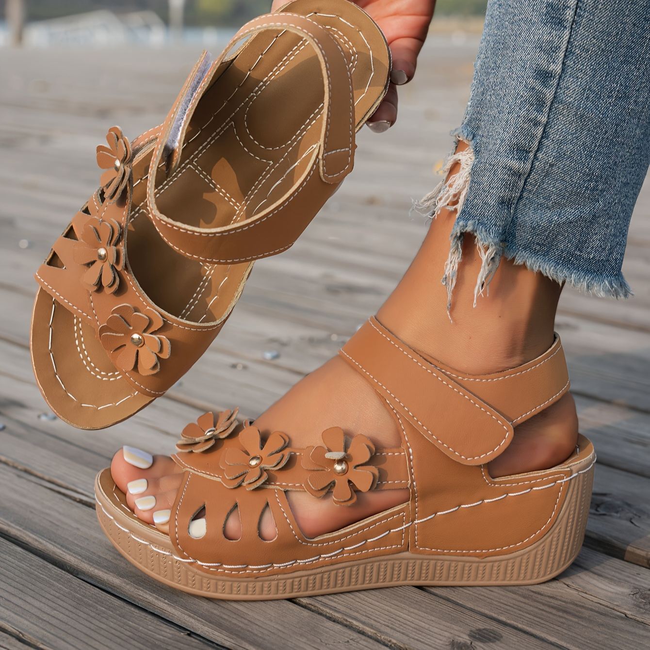 🔥Mega Sale - Buy Now & Save 50% OFF🔥Solid-color women's floral wedge sandals