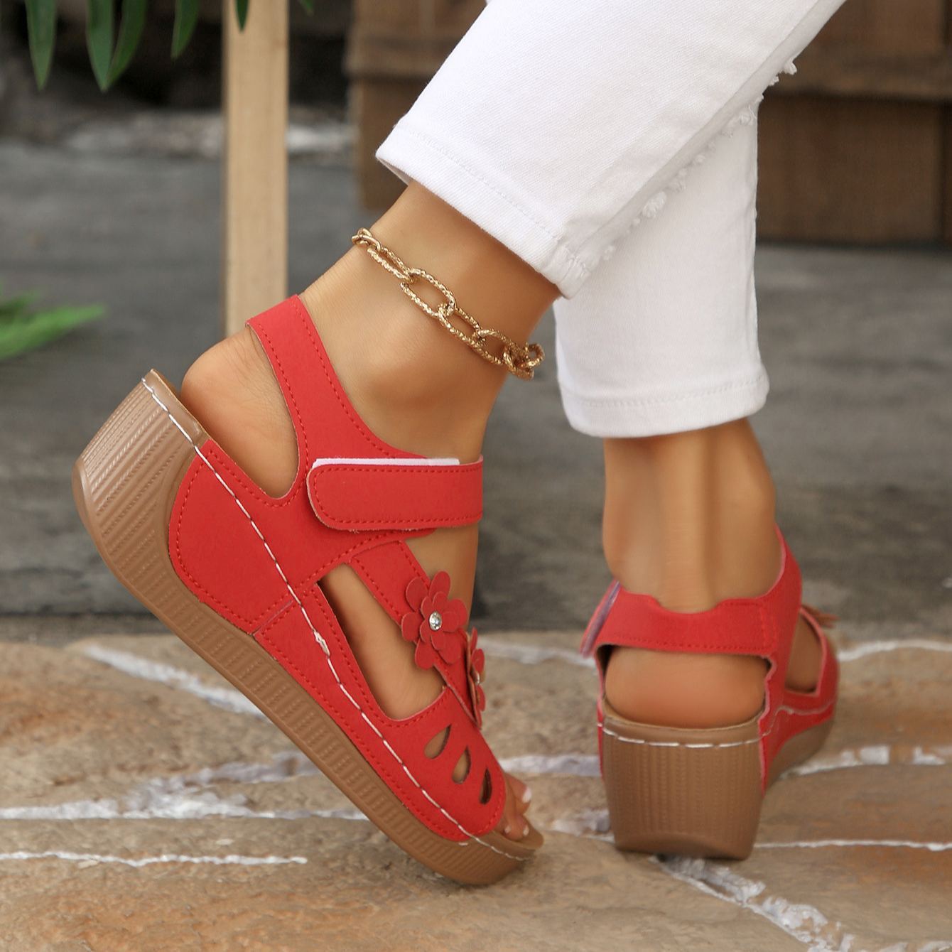 🔥Mega Sale - Buy Now & Save 50% OFF🔥Solid-color women's floral wedge sandals