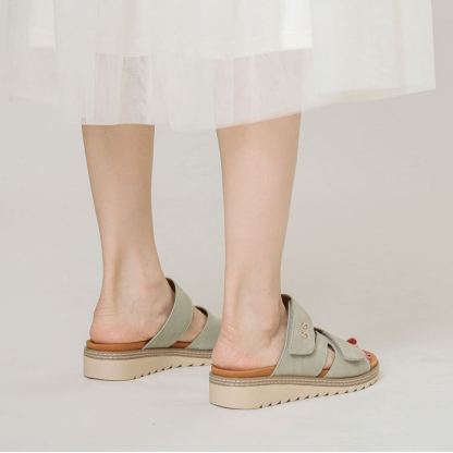 🔥Mega Sale - Buy Now & Save 50% OFF🔥Women's Bohemian Style Platform Sandals – 2026 Summer New Buckle Sandals