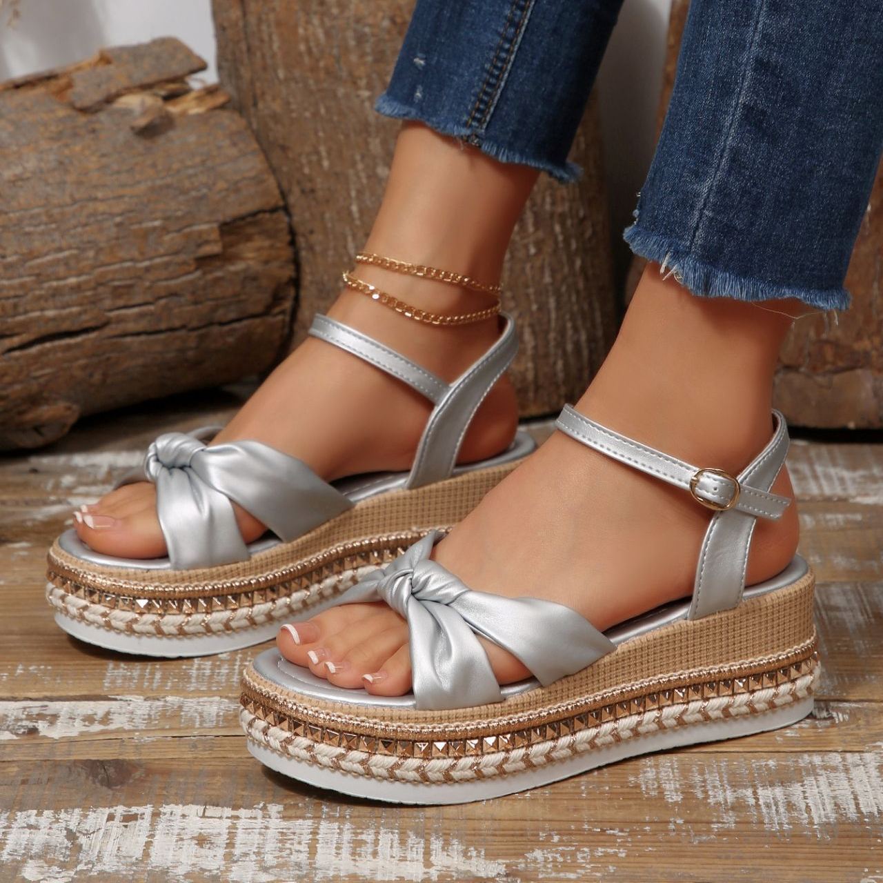 🔥Mega Sale - Buy Now & Save 50% OFF🔥Women's Bohemian Style Platform Sandals – 2026 Summer New Buckle Sandals
