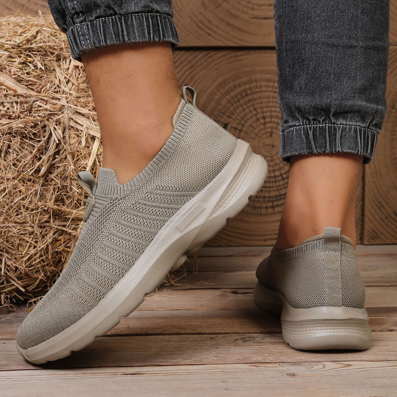 🔥Mega Sale - Buy Now & Save 50% OFF🔥Men's Comfortable, Lightweight Orthopedic Slip-Ons – Breathable and Fatigue-Free for All-Day Wear