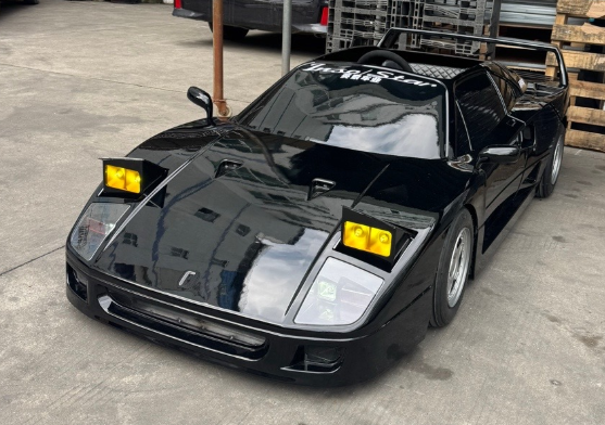 1:2 Mini Ferrari F40 Go-Kart