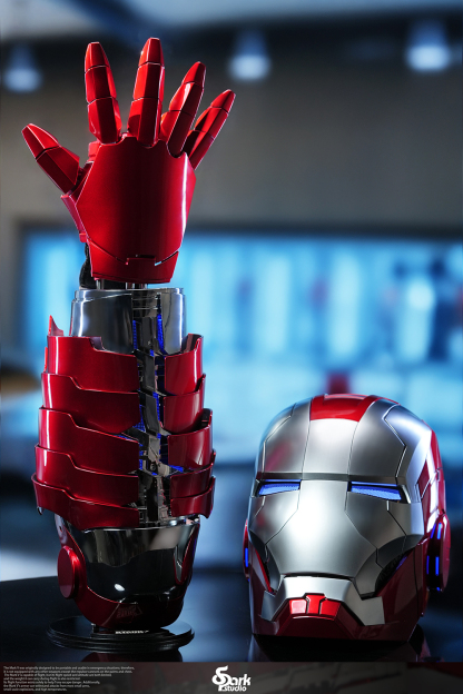 [NEW] Iron Man MK5 Rack Arm – 1:1 Wearable Gauntlet with Voice, Touch & Remote Control, English Version