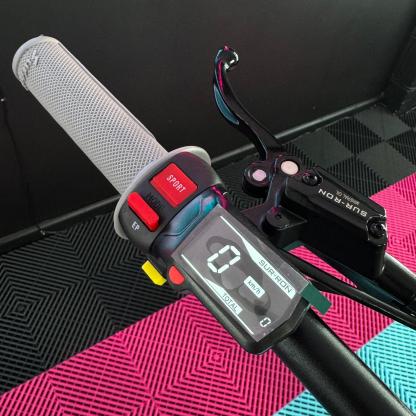 2025 8kw Sur-Ron Light Bee X 60v 40Ah In Black And Orange