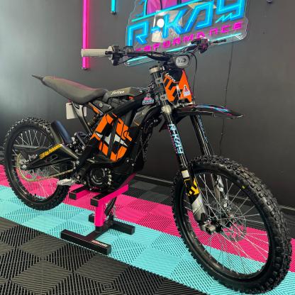 2025 8kw Sur-Ron Light Bee X 60v 40Ah In Black And Orange