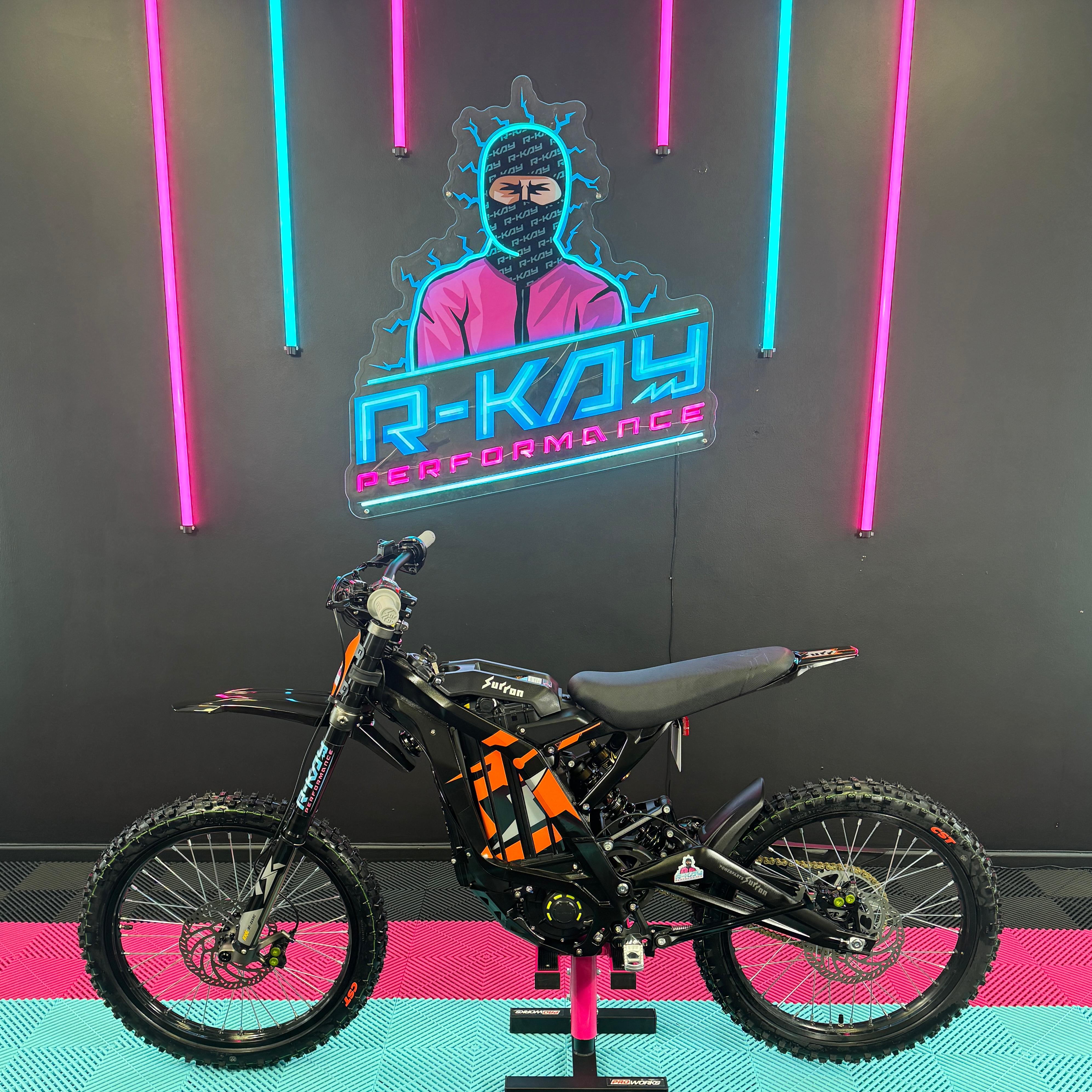 2025 8kw Sur-Ron Light Bee X 60v 40Ah In Black And Orange