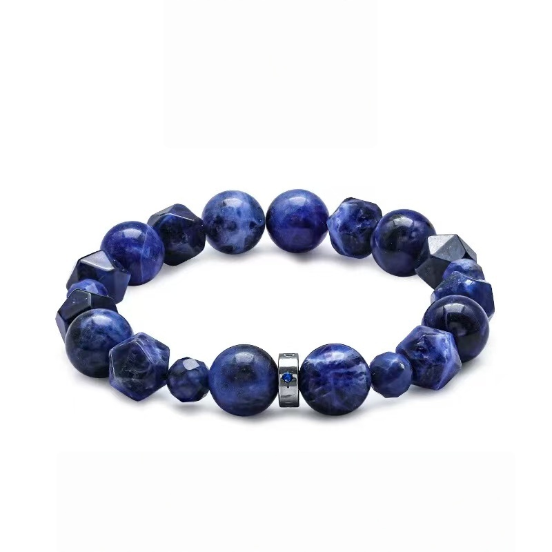 The Guardian's Talisman: Men's Vintage Blue Lace Agate Bracelet for Serenity & Protection  推荐理由：